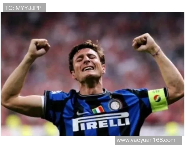 从监狱到绿茵场传奇 崛起的足球球星与不屈的奋斗精神