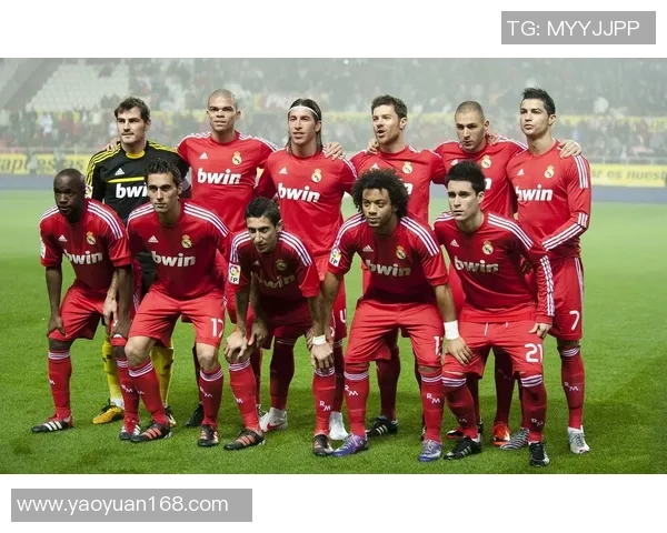 足球百大球星精彩合影壁纸汇聚全球足坛传奇人物风采